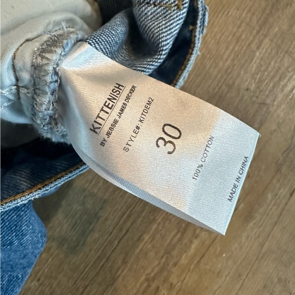 NWT Kittenish Straight Leg Vintage Distressed Denim - Picture 5 of 7